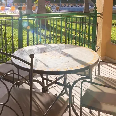 Atlantic Garden & Surf 168 아파트 *