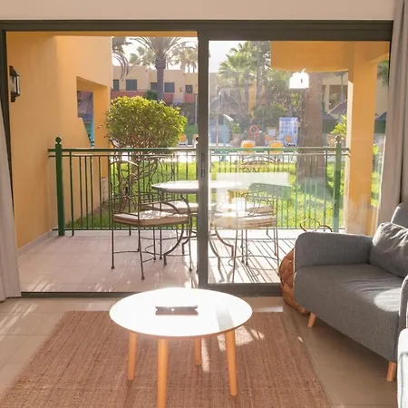 아파트 Atlantic Garden & Surf 168